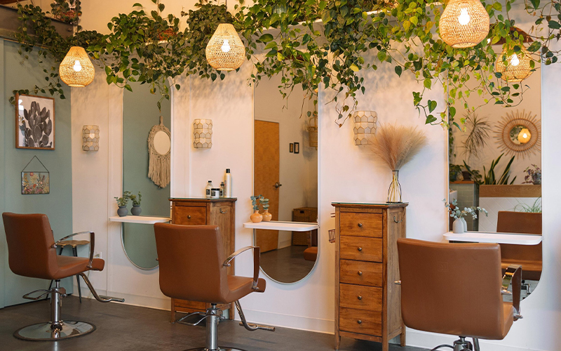 Yoğun Tempoda Çalışan Salonlar İçin Ağır Hizmet Tipi Berber Koltukları